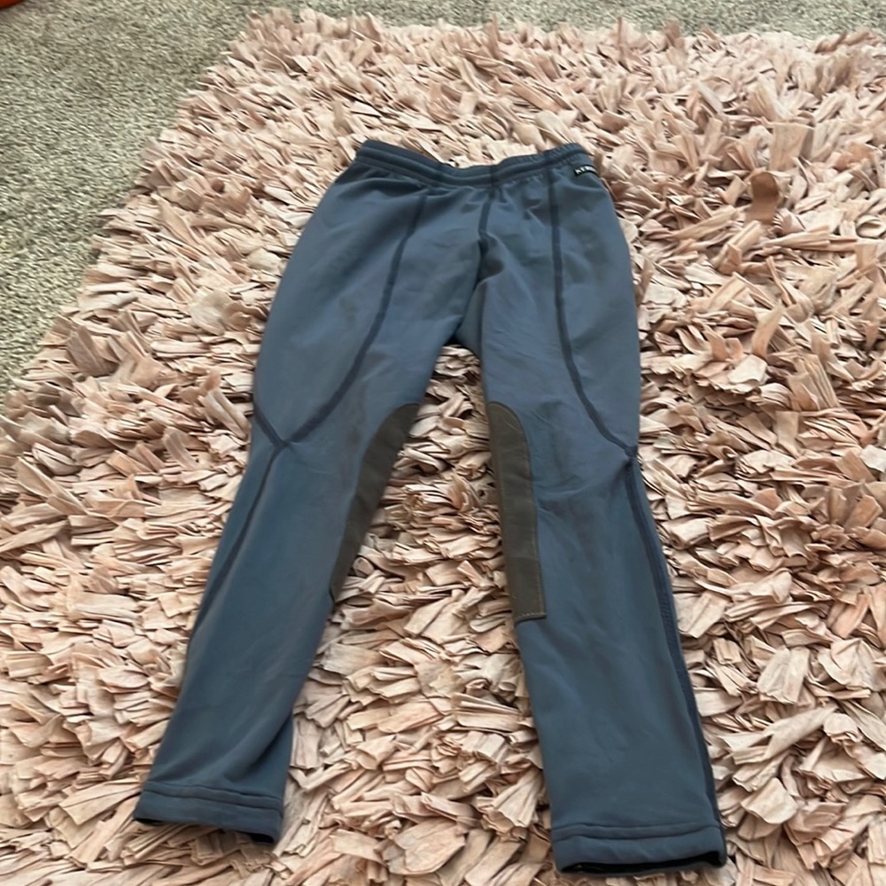 HORSE RIDING BREECHES OR LEGGINGS